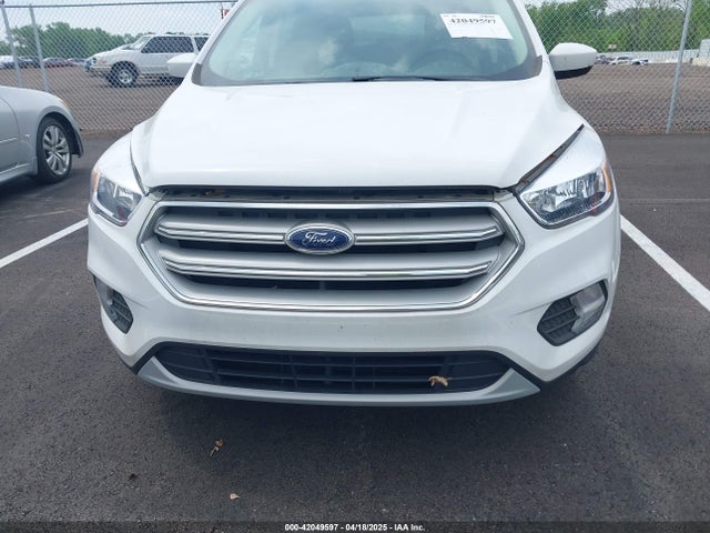 1FMCU0GD5JUC27166 Ford ESCAPE SE