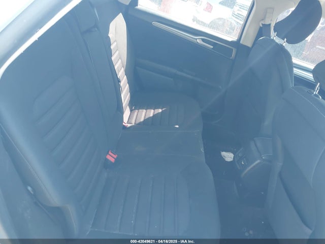 3FA6P0HD4JR202358 Ford FUSION SE