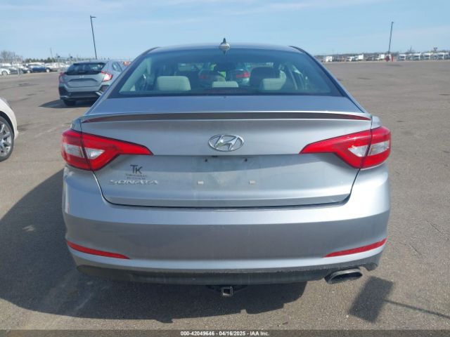 5NPE24AF4HH489883 Hyundai 2017