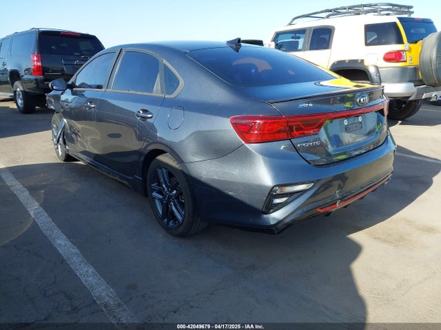 3KPF34AD1ME268904 KIA Forte Gt-line