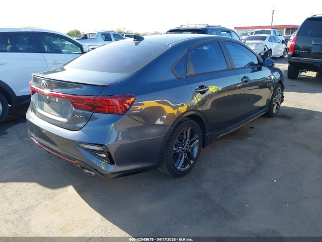 3KPF34AD1ME268904 KIA Forte Gt-line