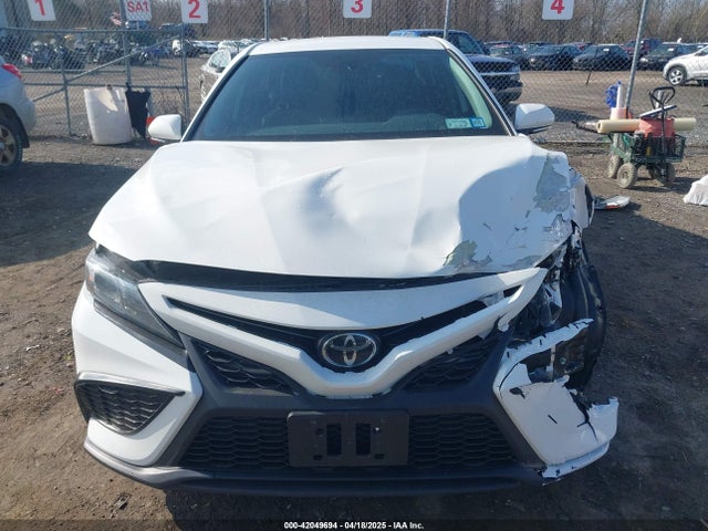 4T1G11AK8RU238682 Toyota CAMRY SE