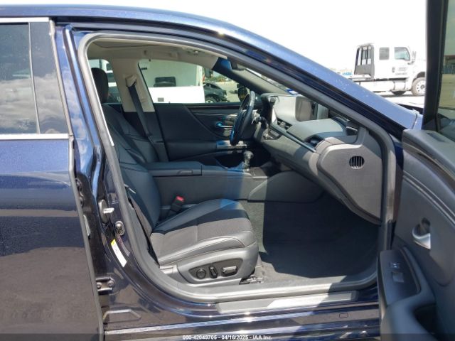 2019 LEXUS ES 350 JTHBZ1B14K2151634 Photo 4