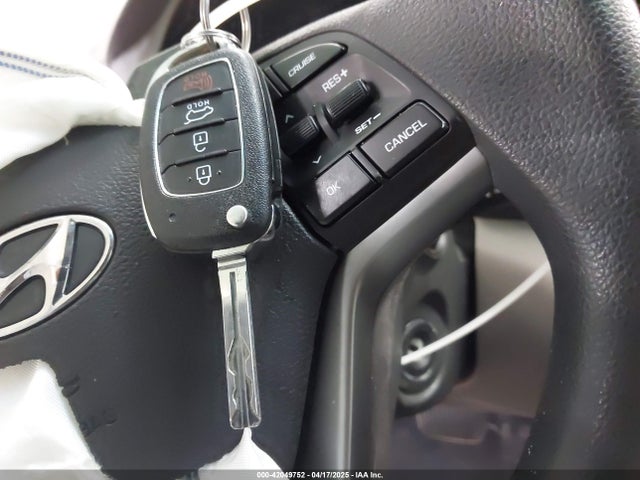 Hyundai TUCSON SE 2018 KM8J2CA49JU645981 Image 11