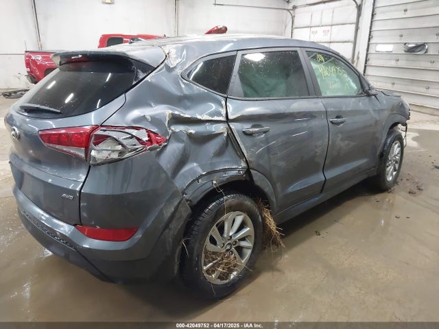 Hyundai TUCSON SE 2018 KM8J2CA49JU645981 Image 4