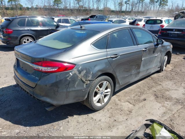 3FA6P0H74JR233829 Ford FUSION SE