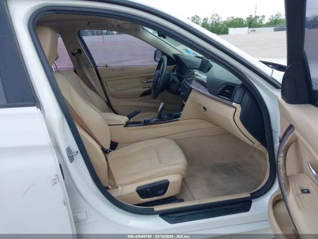 WBA3B1G5XFNT05271 BMW 320i