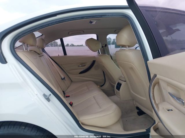 WBA3B1G5XFNT05271 BMW 320i