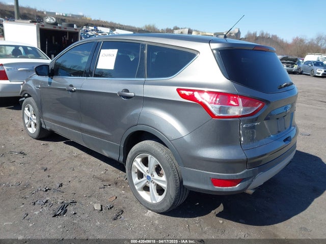 1FMCU9G99EUA15215 Ford ESCAPE SE