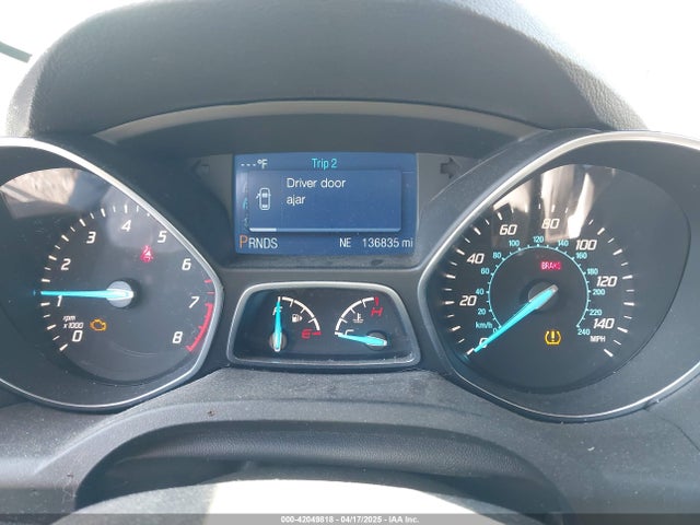 1FMCU9G99EUA15215 Ford ESCAPE SE