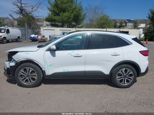 1FMCU9H92MUA07776 Ford ESCAPE SEL