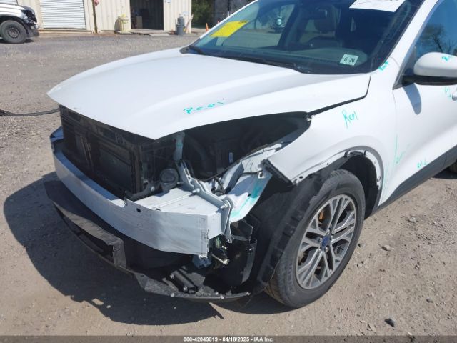 1FMCU9H92MUA07776 Ford ESCAPE SEL
