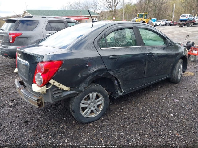 1G1JC5SH5E4202854 Chevrolet Sonic Lt Auto