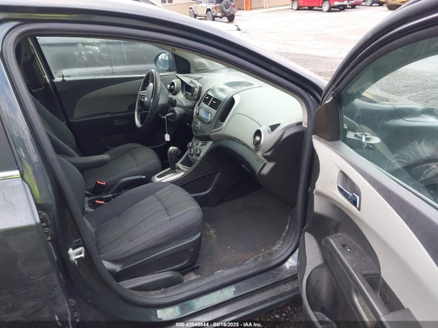 1G1JC5SH5E4202854 Chevrolet Sonic Lt Auto