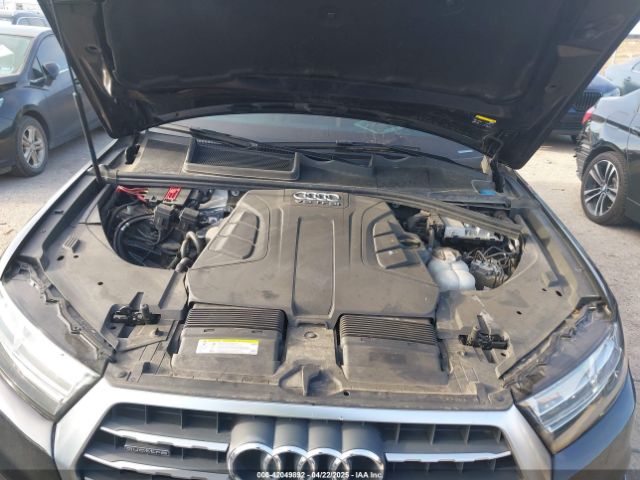 WA1LAAF75JD054810 Audi Q7 3.0t Premium