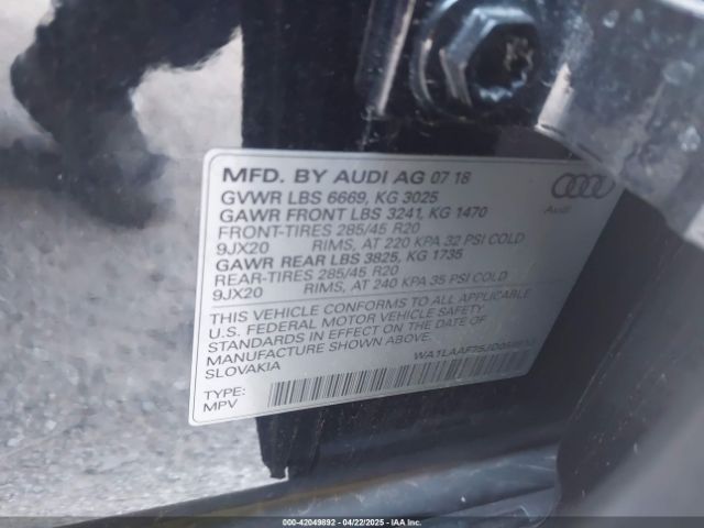 WA1LAAF75JD054810 Audi Q7 3.0t Premium