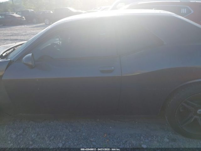 2C3CDYAG8EH212177 Dodge Challenger Sxt