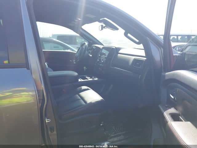 Nissan Titan Pro-4x 4x4 2023 1N6AA1ED7PN100108 Image 5