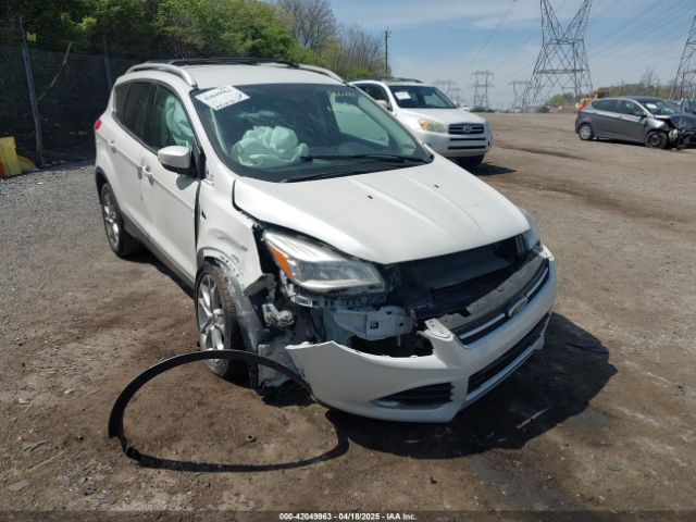 1FMCU0JX1EUD66283 Ford Escape Titanium