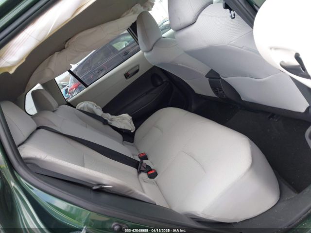 7MUCAABG7NV035638 Toyota Corolla Cross Le