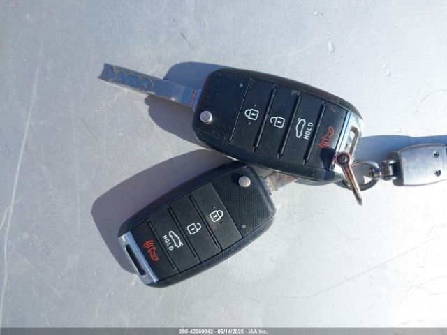 5XXGT4L3XGG098143 KIA Optima Lx