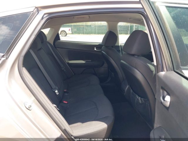 5XXGT4L3XGG098143 KIA Optima Lx