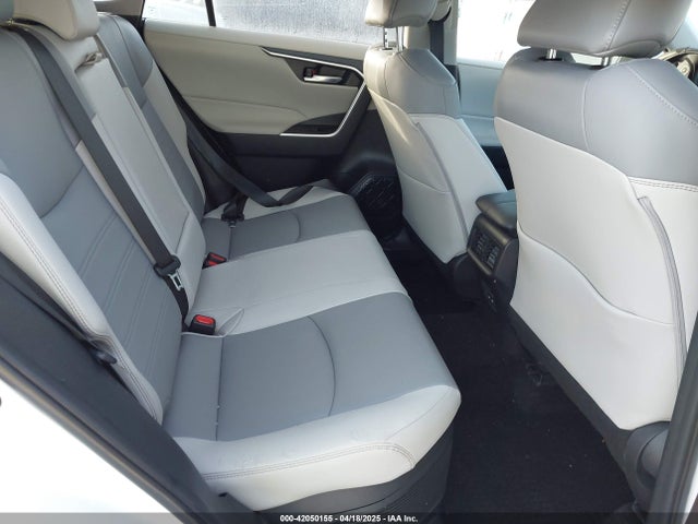 4T3B6RFV0RU151797 Toyota Rav4 Hybrid Xle Premium