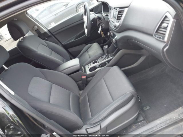 KM8J23A47HU536722 Hyundai TUCSON SE