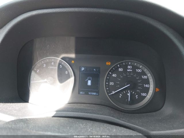 KM8J23A47HU536722 Hyundai TUCSON SE