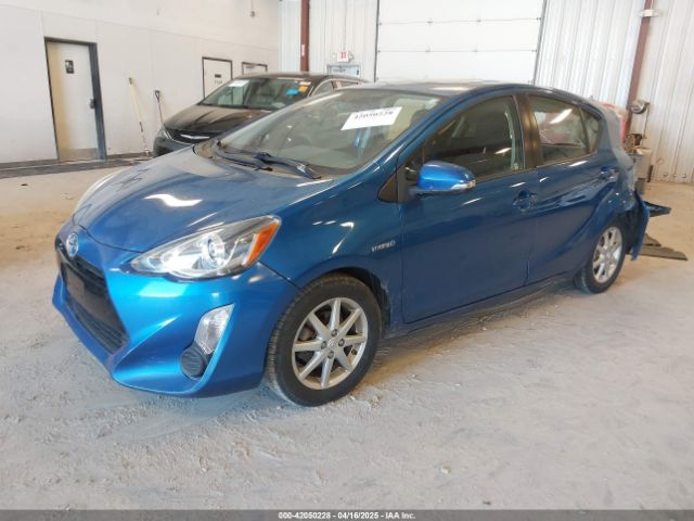 JTDKDTB38F1099580 Toyota Prius C Three
