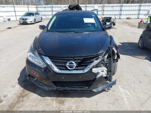 1N4AL3AP8HC481463 Nissan Altima 2.5 S