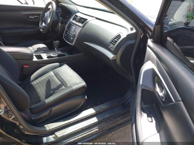 1N4AL3AP8HC481463 Nissan Altima 2.5 S