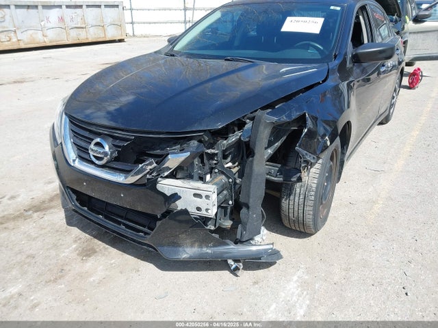 1N4AL3AP8HC481463 Nissan Altima 2.5 S
