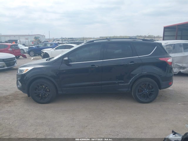 1FMCU9GD5HUB01064 Ford ESCAPE SE