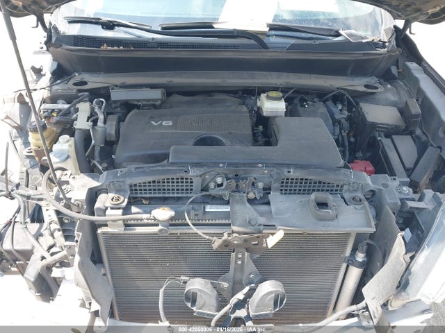 5N1DR2MN1KC585905 Nissan Pathfinder S