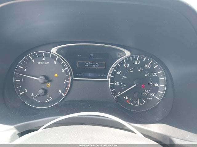 5N1DR2MN1KC585905 Nissan Pathfinder S