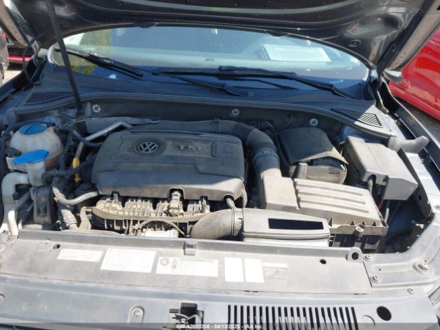 1VWAS7A37FC088646 Volkswagen Passat 1.8t S