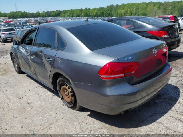 1VWAS7A37FC088646 Volkswagen Passat 1.8t S