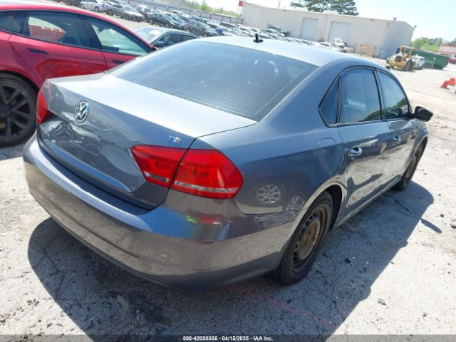 1VWAS7A37FC088646 Volkswagen Passat 1.8t S
