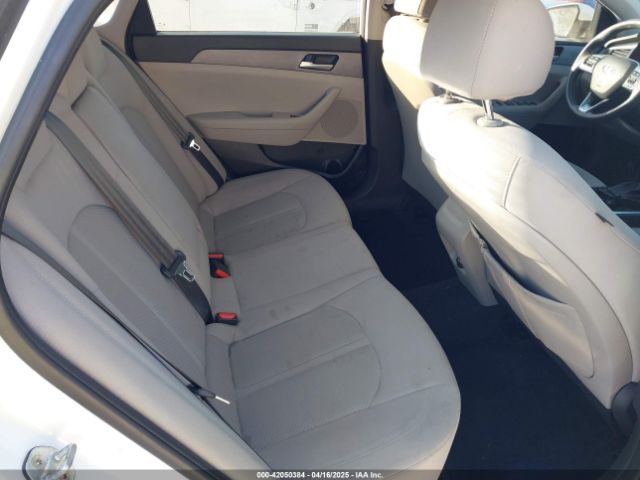 5NPE24AF9JH666806 Hyundai SONATA SE