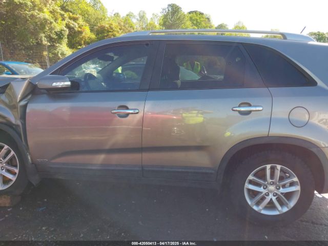 5XYKTCA63EG506217 KIA SORENTO LX