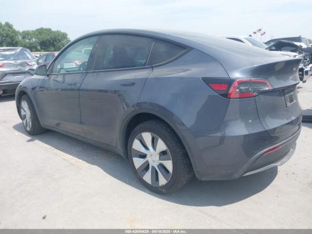 2023 TESLA MODEL Y 7SAYGDEE6PA169168 Photo 2