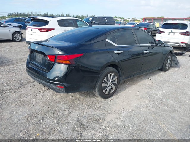 1N4BL4BVXLC190270 Nissan Altima S Fwd