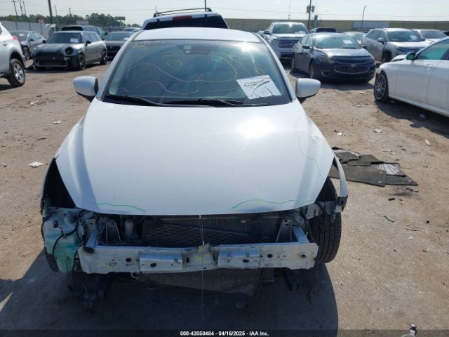 3MYDLBYV0HY157096 Toyota YARIS IA