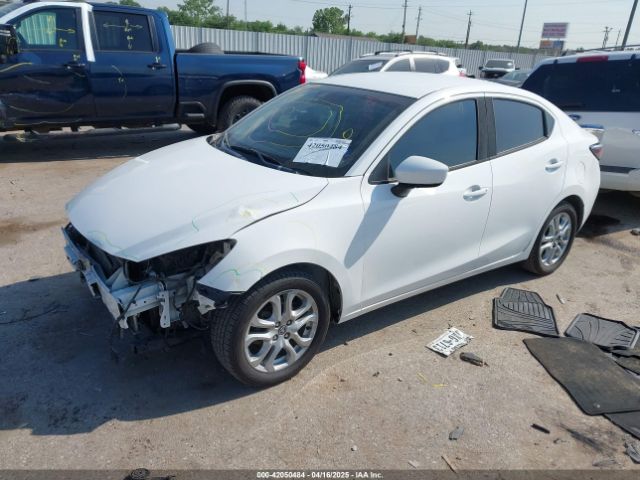 3MYDLBYV0HY157096 Toyota YARIS IA