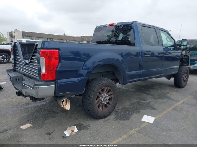 1FT7W2BT2KEE58404 Ford F-250 Xlt