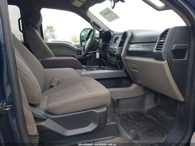 1FT7W2BT2KEE58404 Ford F-250 Xlt