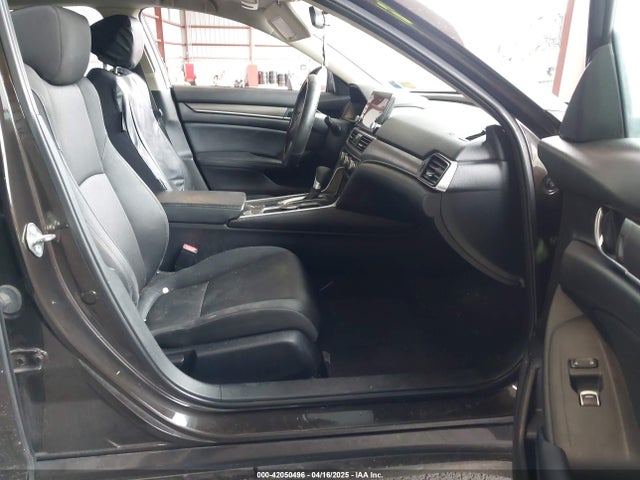 1HGCV1F17JA075599 Honda ACCORD LX