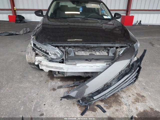 1HGCV1F17JA075599 Honda ACCORD LX