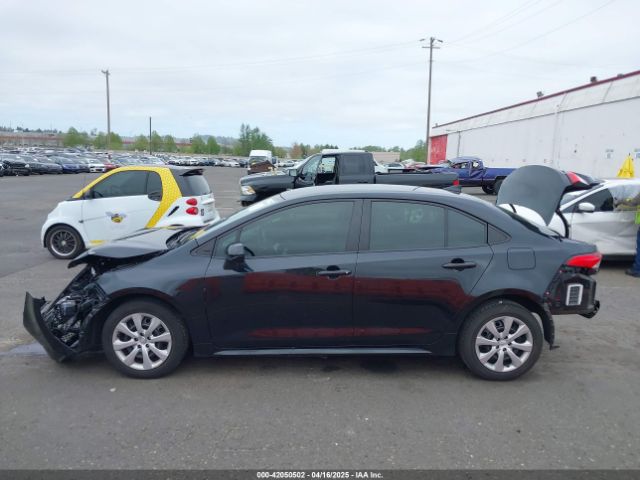 JTDEPRAE4LJ117000 Toyota COROLLA LE